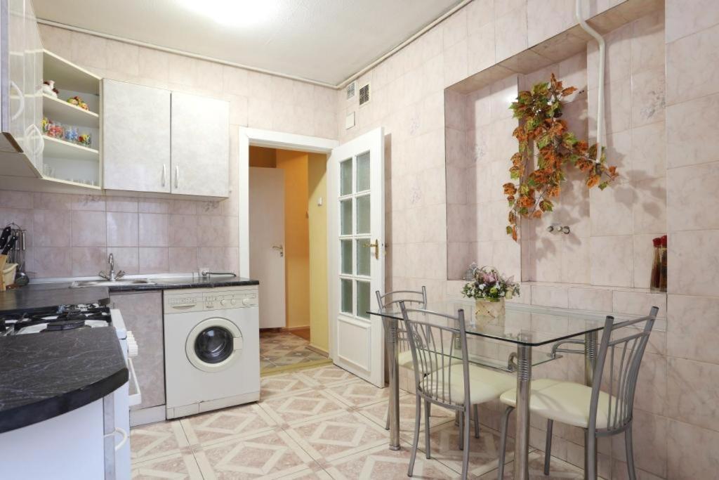 Вулиця 20Г,Мала Житомирська Kiev Esterno foto
